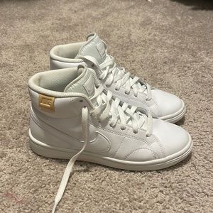 Women’s Nike court royale 2 mid high top sneakers